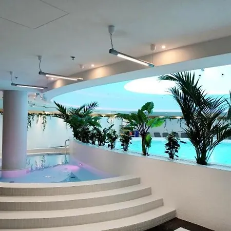 Daire Sun Club Family Pool & Sauna & Jacussi Szczecin
